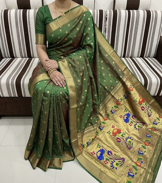 LT001 Lotus Pallu Paithani!