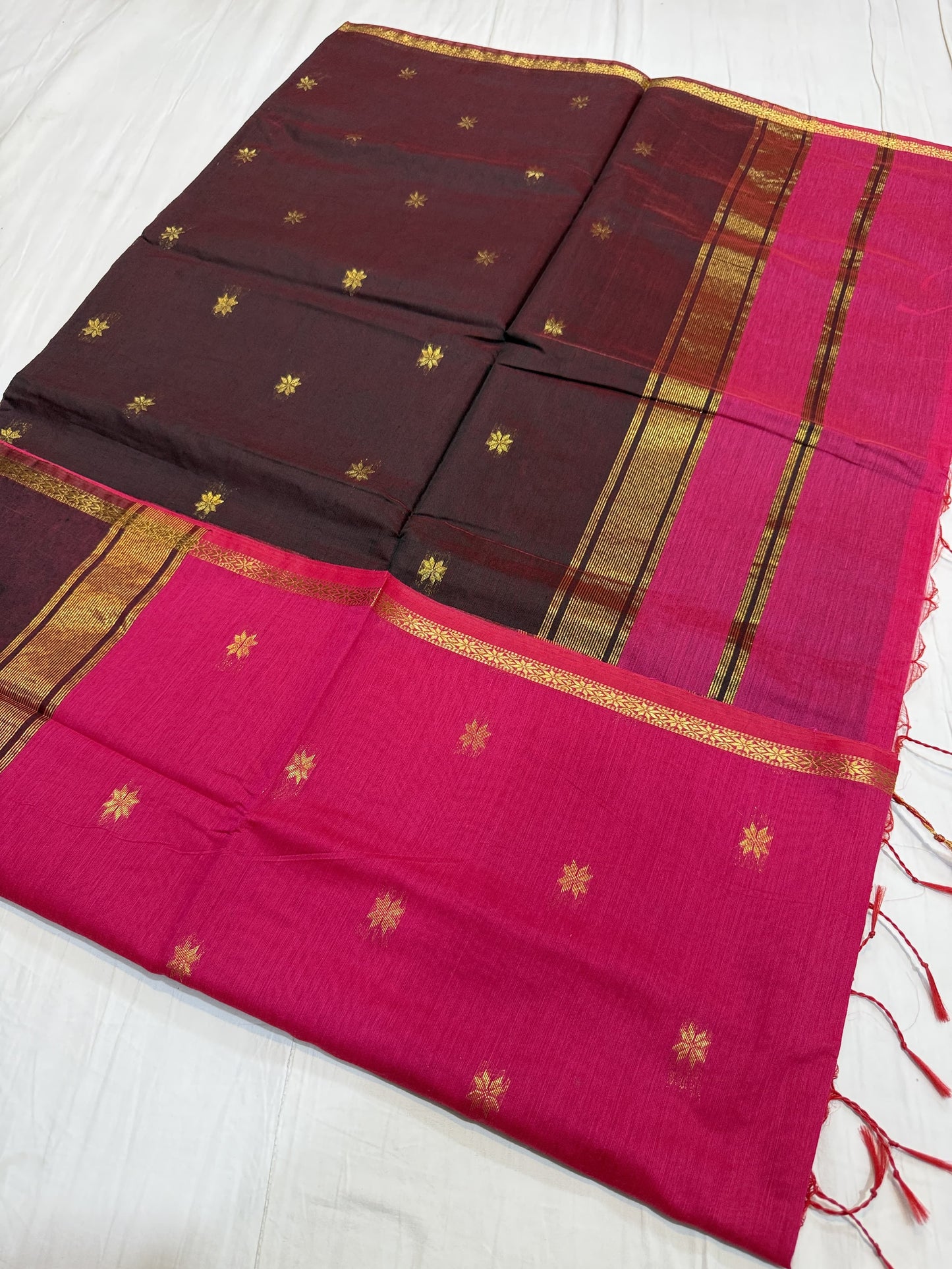 CM002 Cotton Maheshwari Saree!