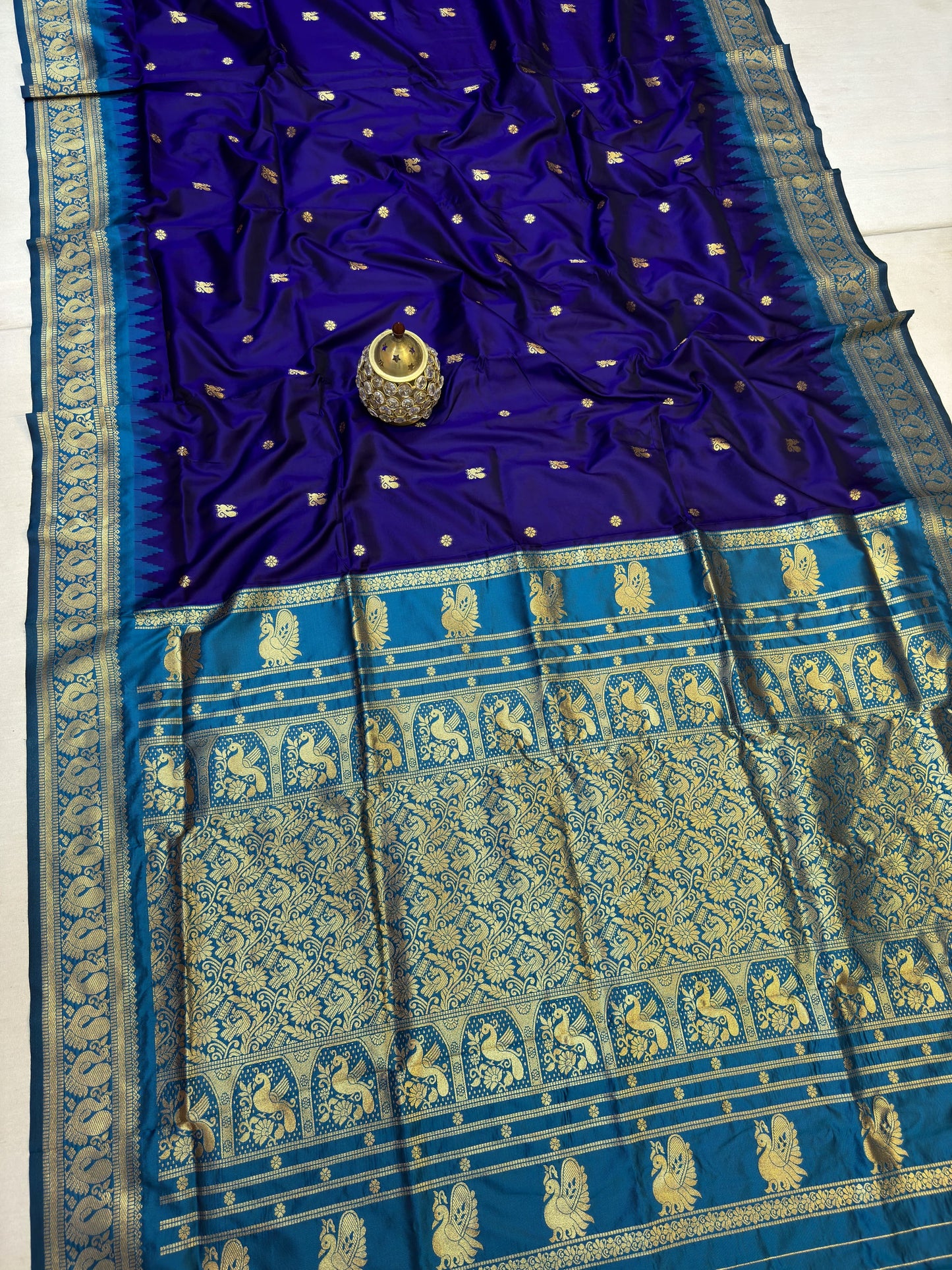 GP001 Peacock Gadwal Paithani!