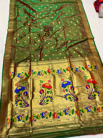 LT001 Lotus Pallu Paithani!