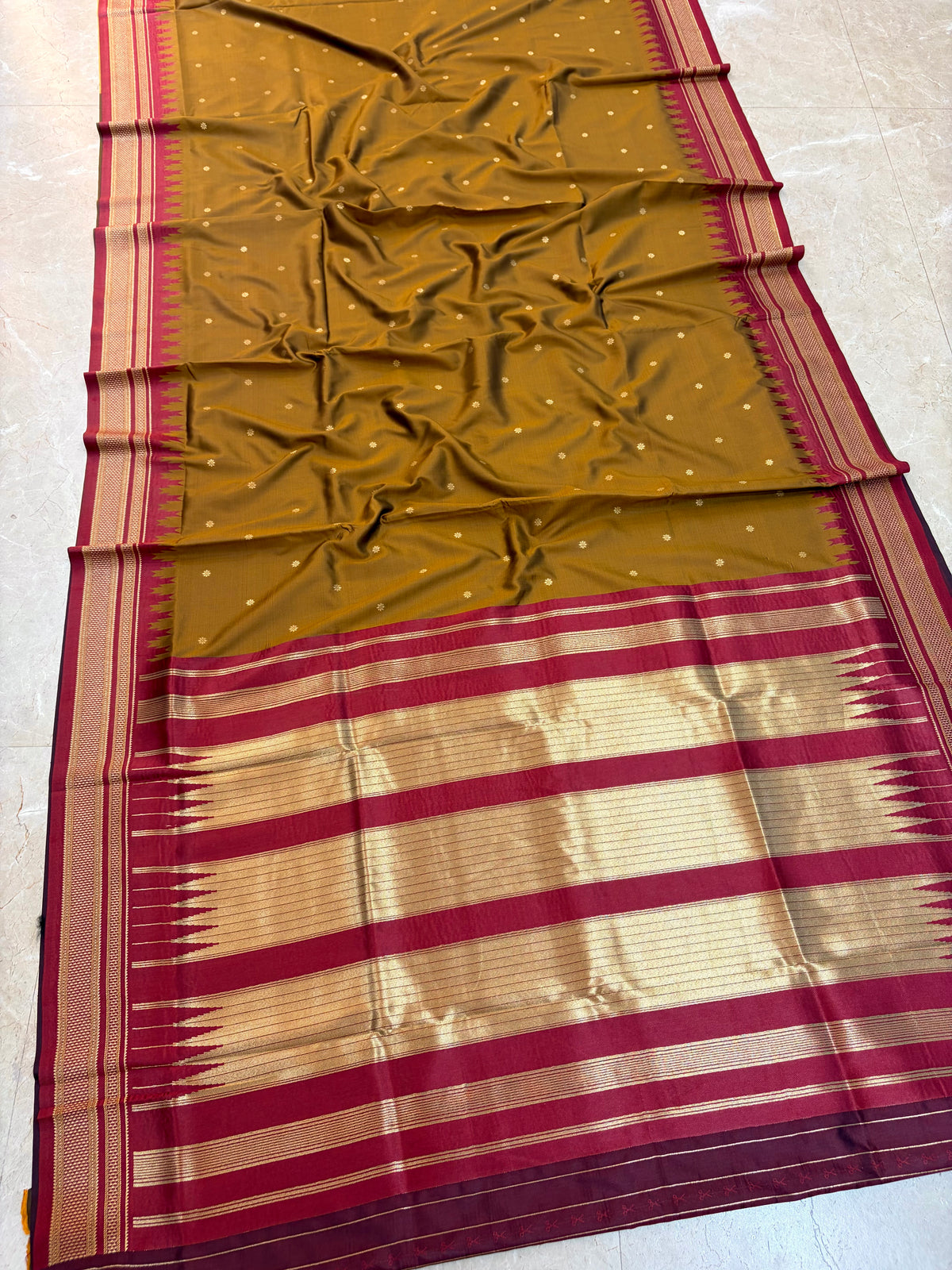 TS001 TRADITIONAL ERKAL SAREE
