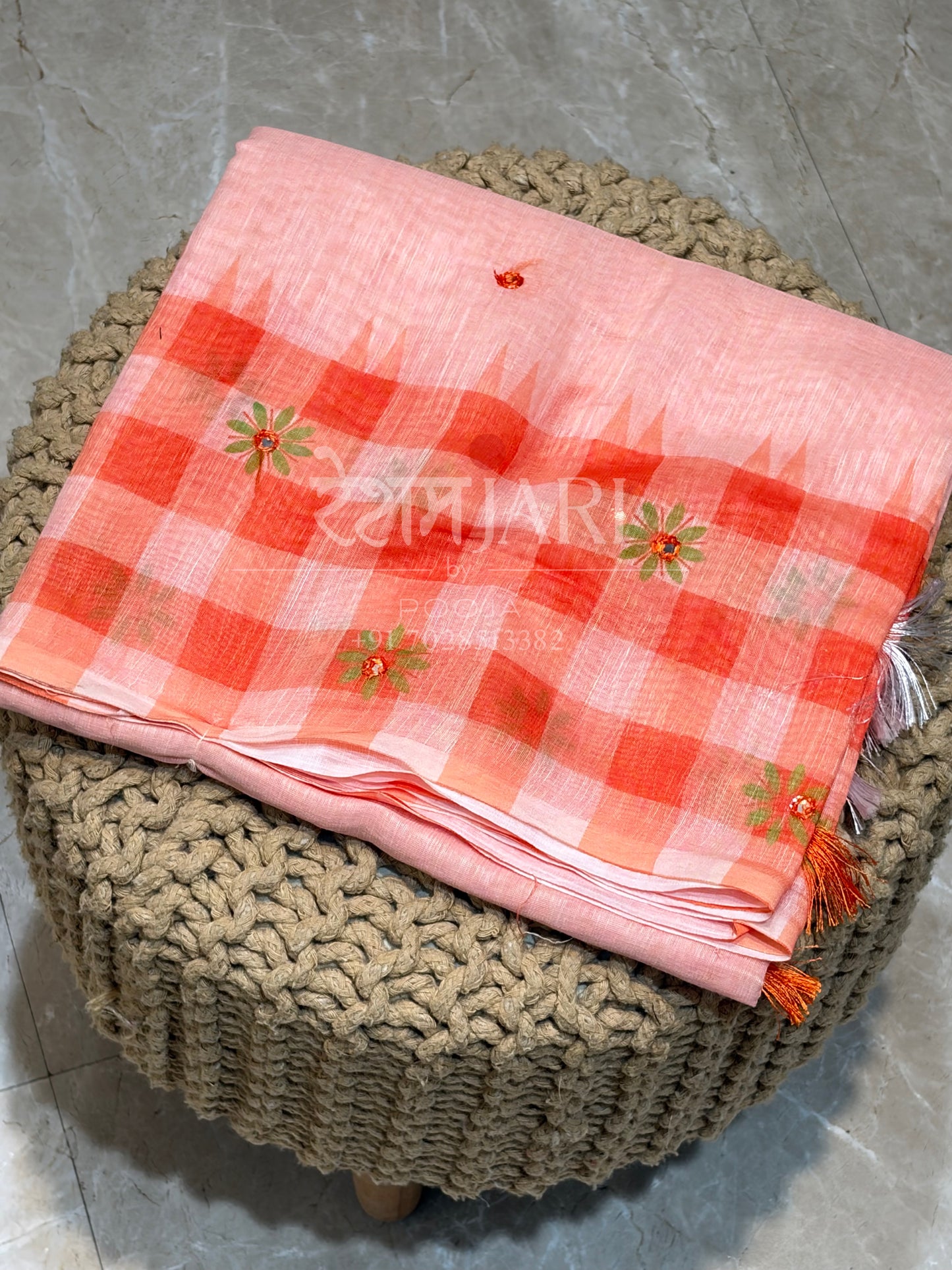 LT002 Chex Border Linen Cotton Saree!