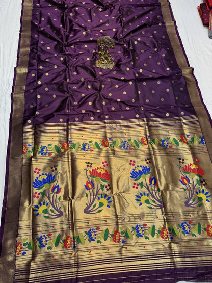 LT001 Lotus Pallu Paithani!