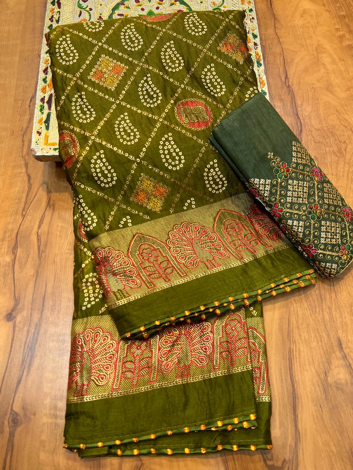 BS001 Bandhani Saree!