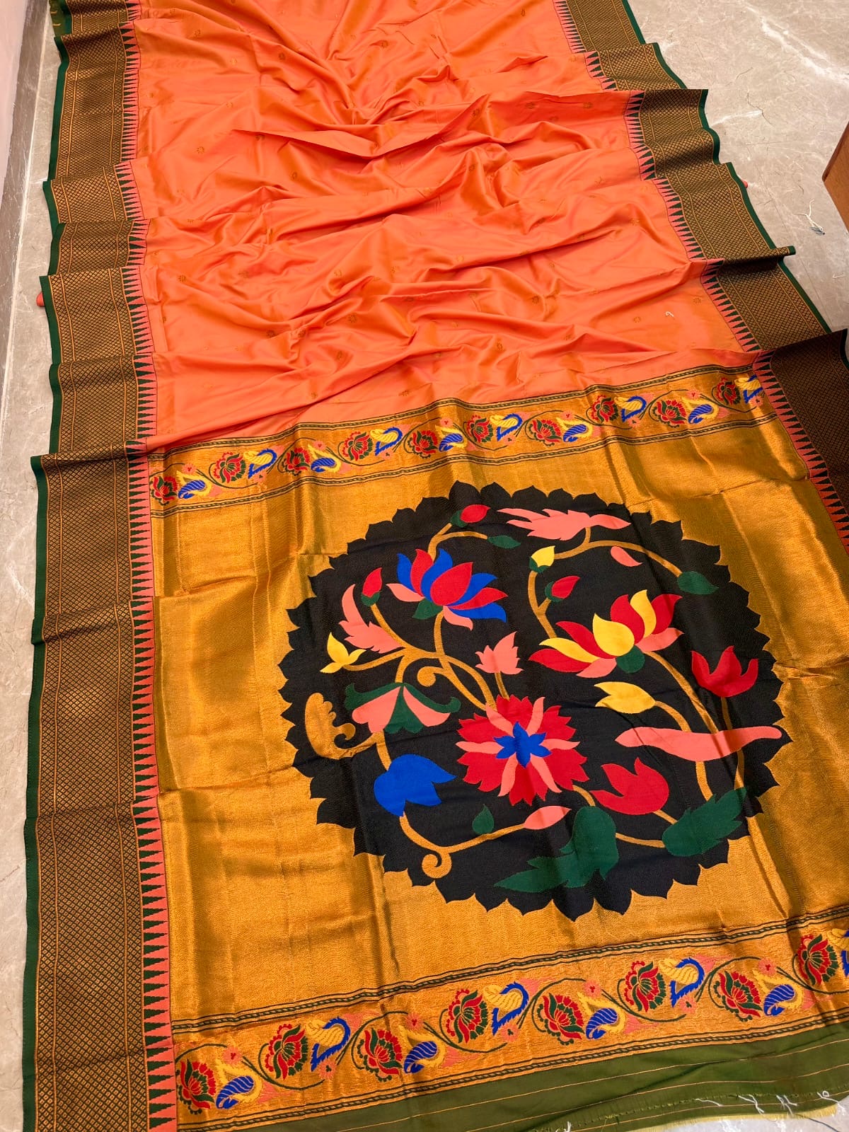 OFFER KADIYAL PAITHANI