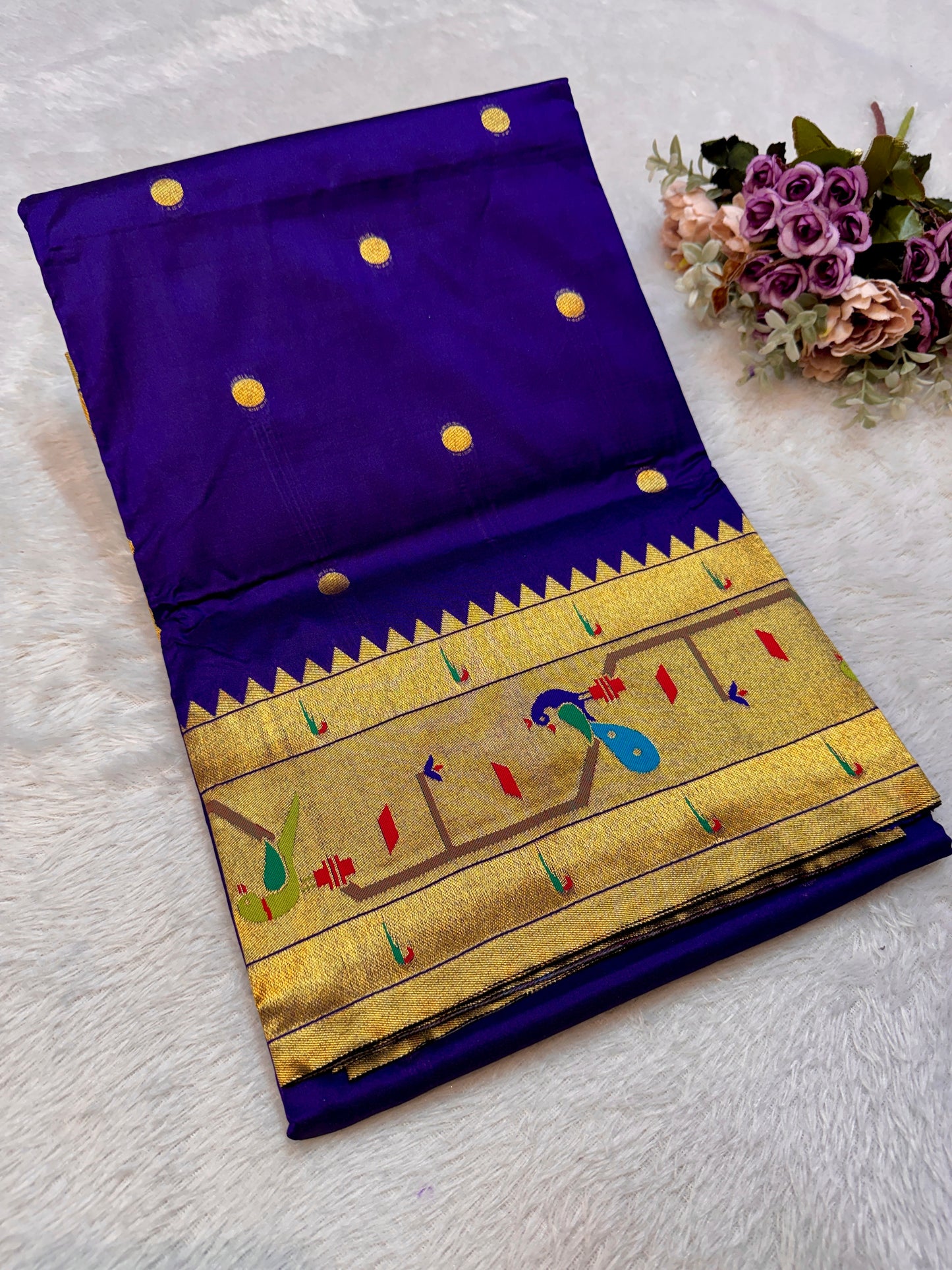 BK001  Brocade Mor Popat Paithani!
