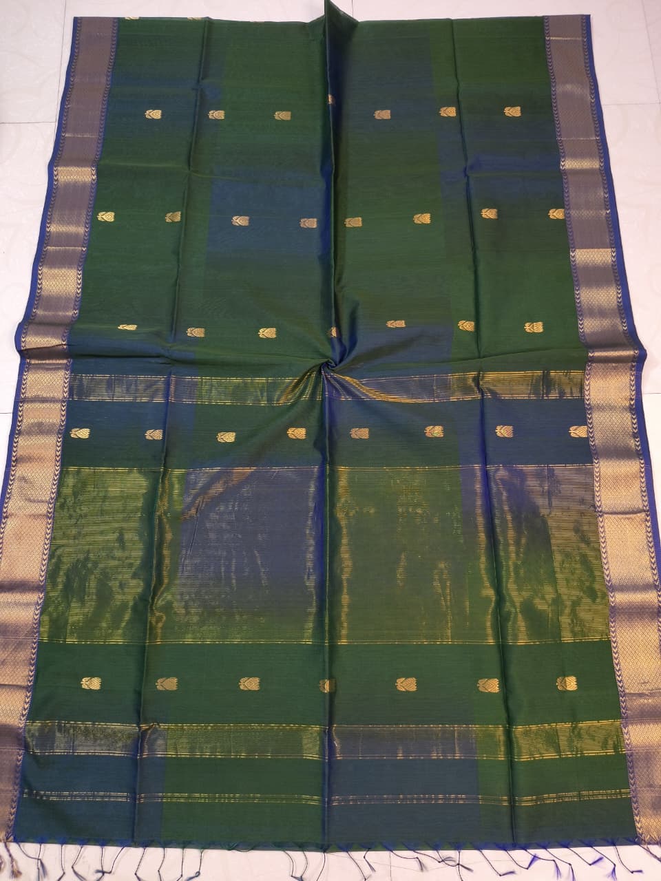 MS002 Lotus butta Maheshwari Saree!