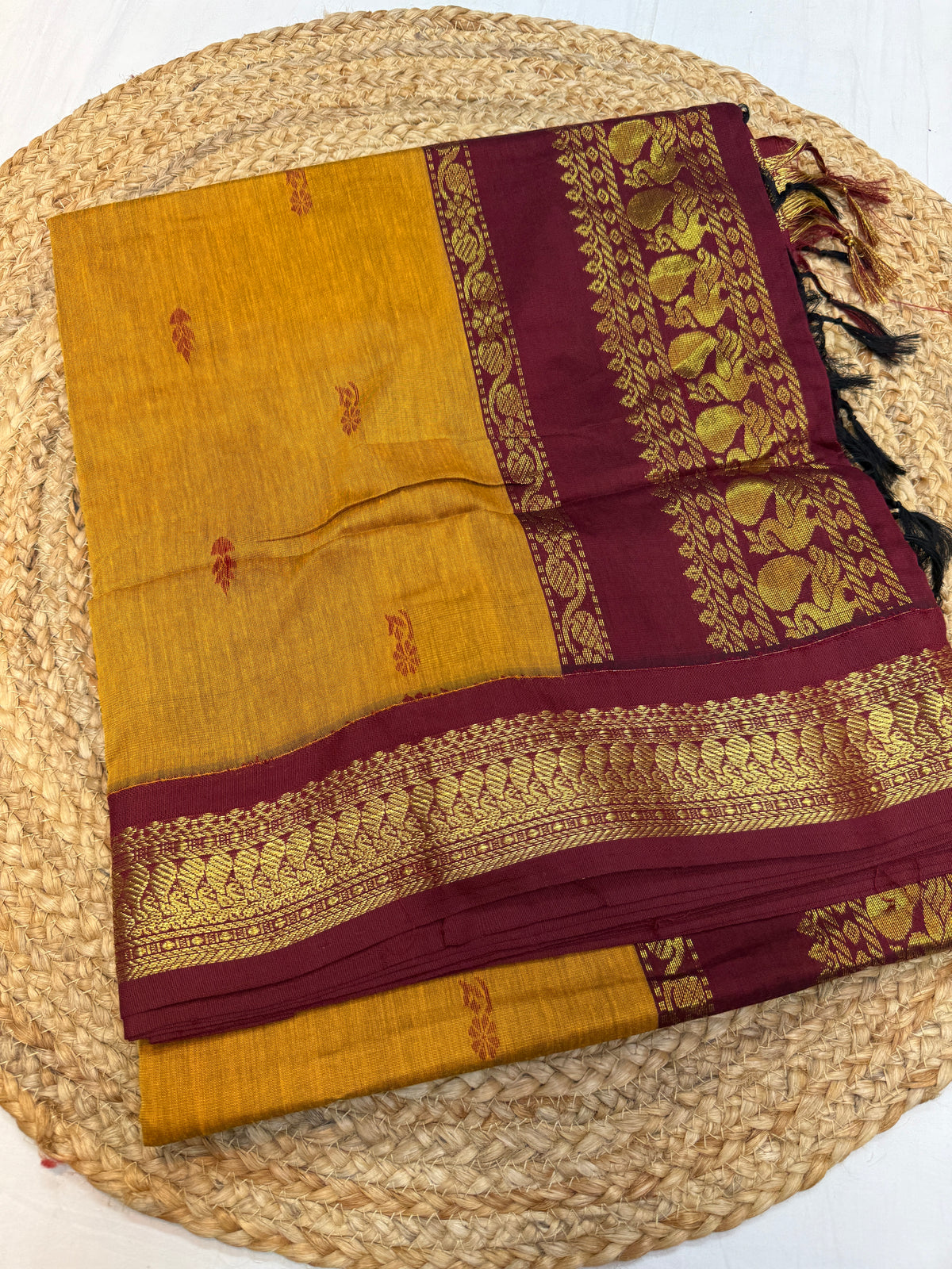 PG002 Pure cotton Gadwal Saree