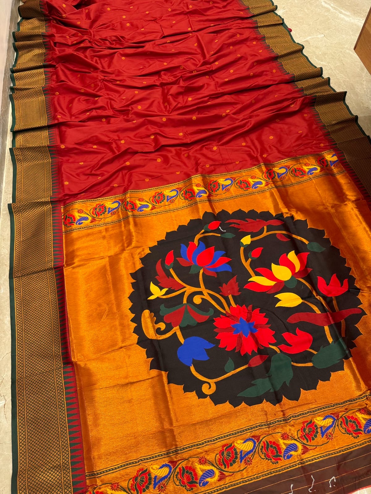 OFFER KADIYAL PAITHANI