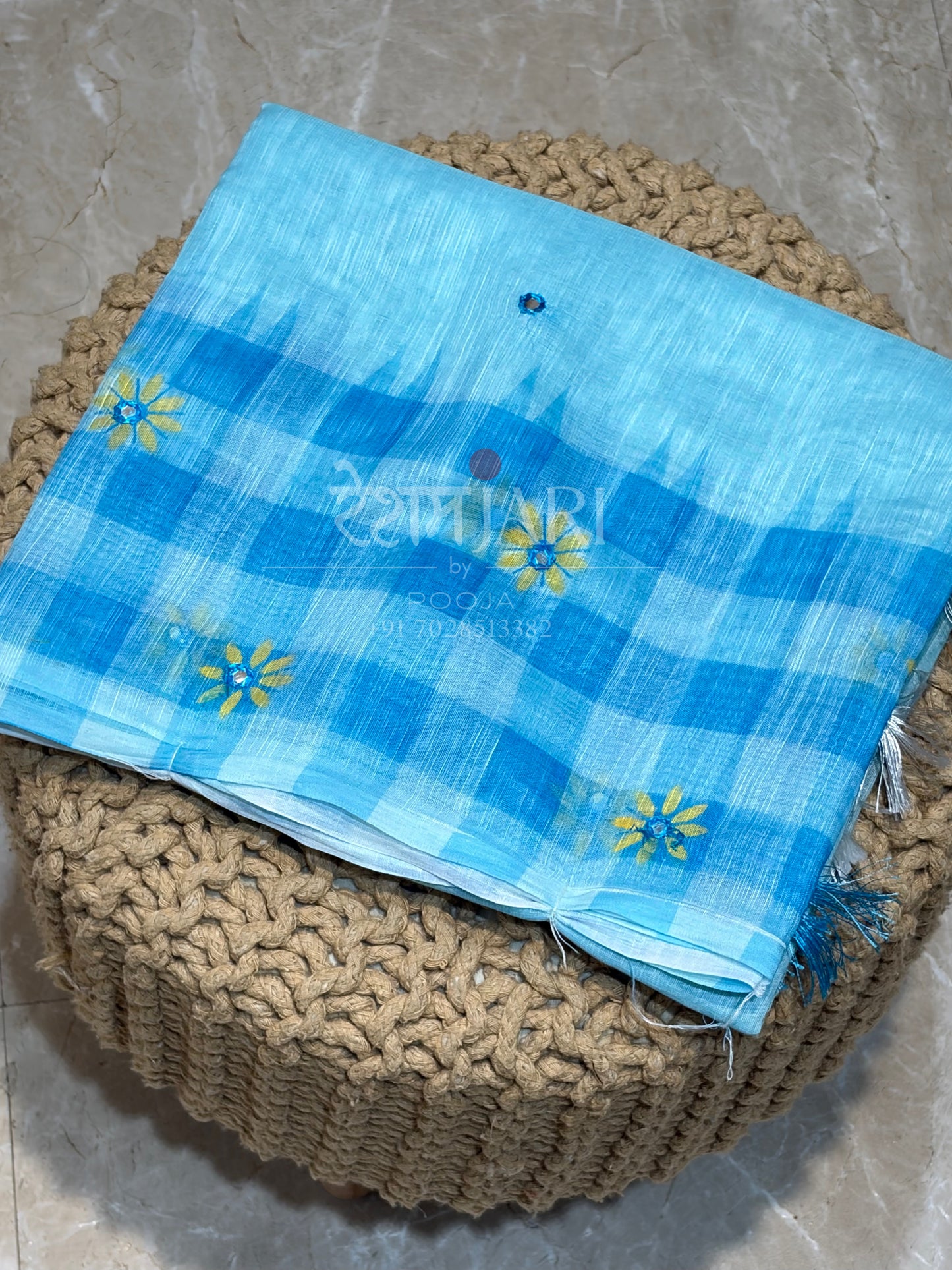 LT002 Chex Border Linen Cotton Saree!