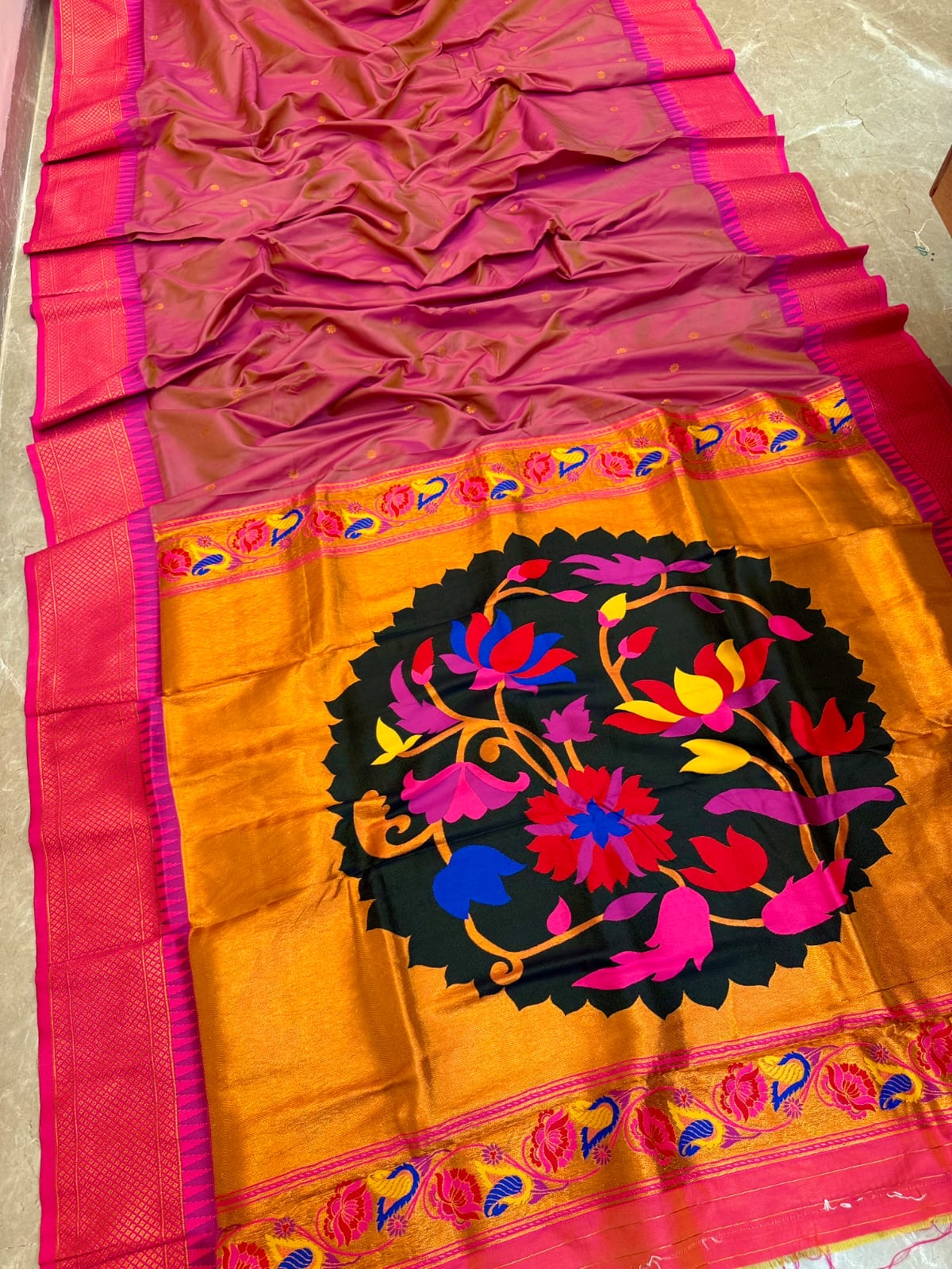 OFFER KADIYAL PAITHANI