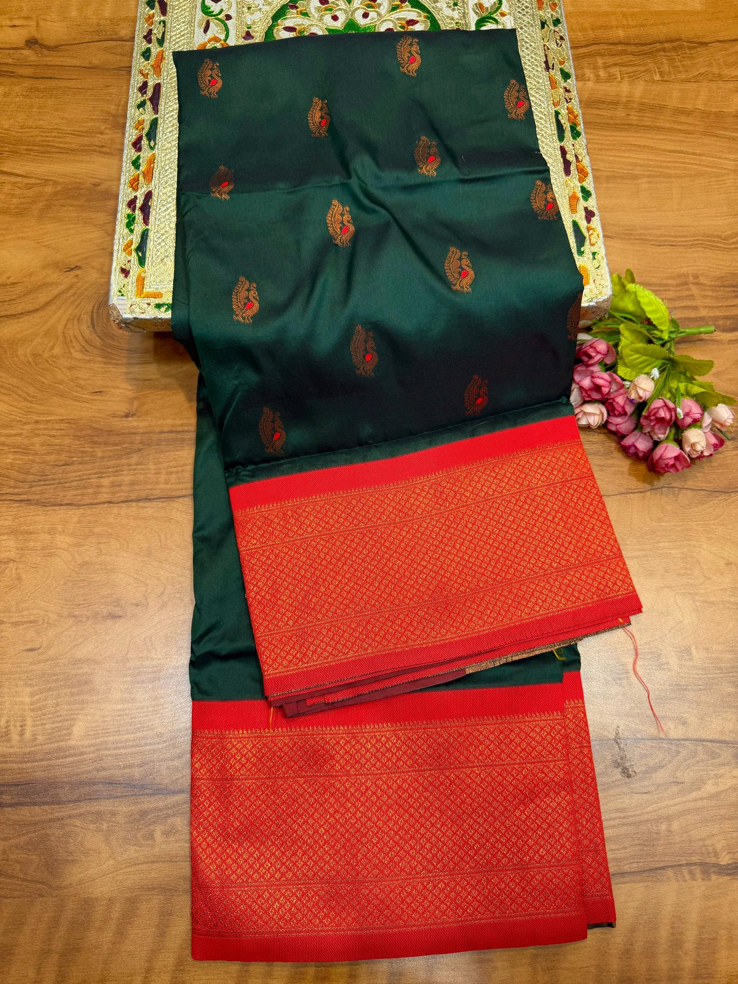 Kadiyal Paithani
