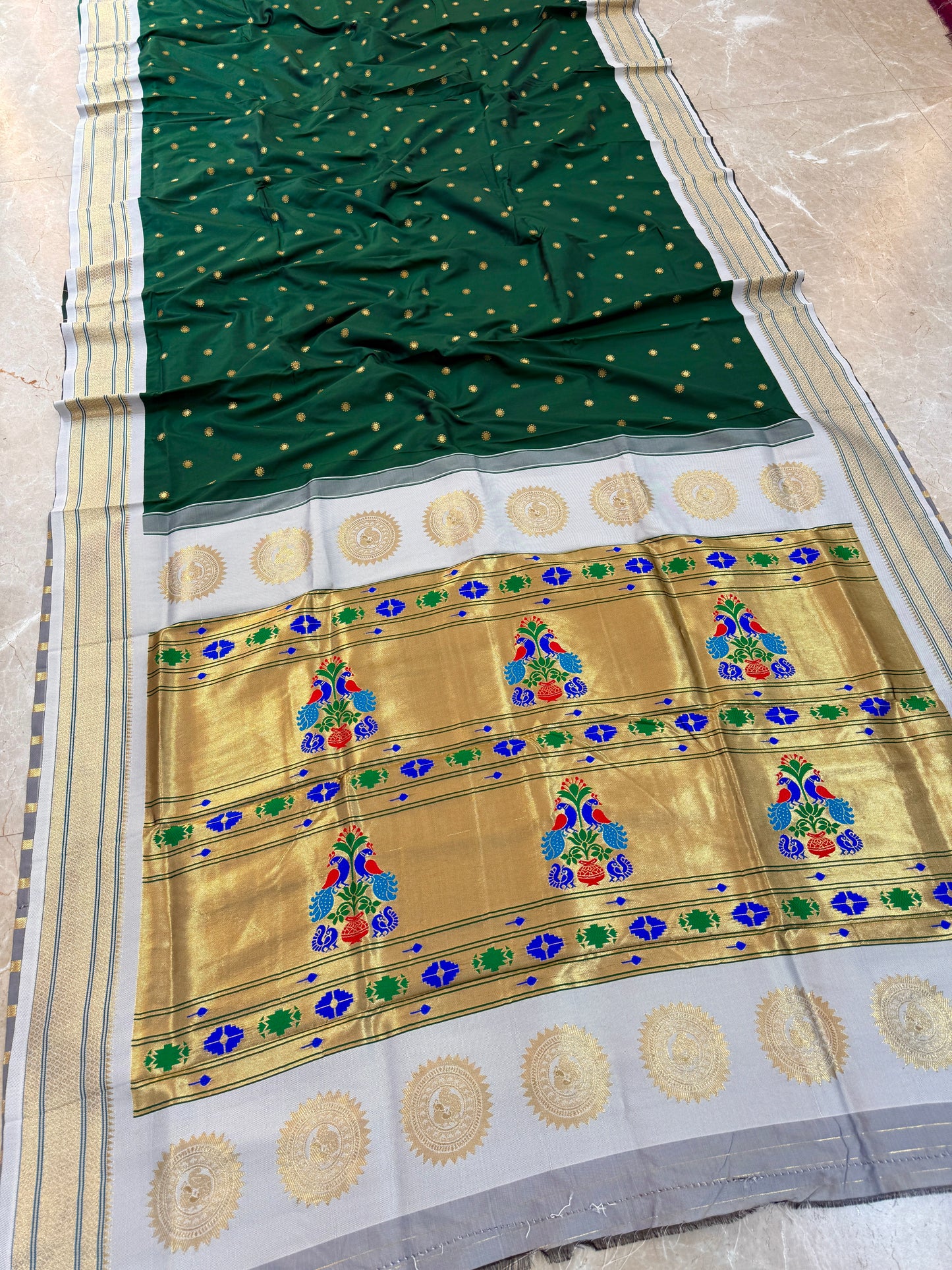 MP001 Maharani Paithani