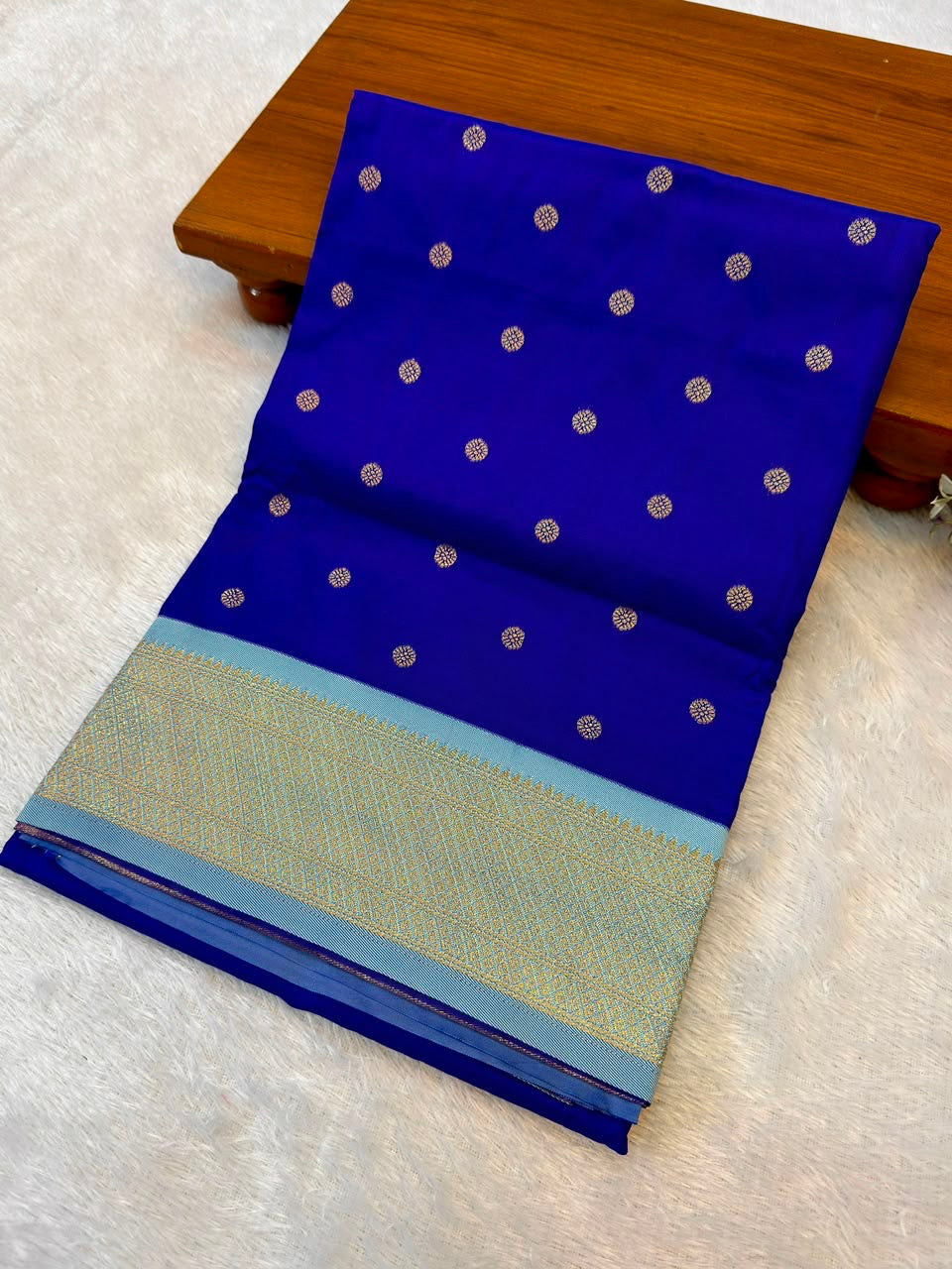 MP002 Maharani Paithani
