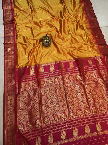 GP001 Peacock Gadwal Paithani!