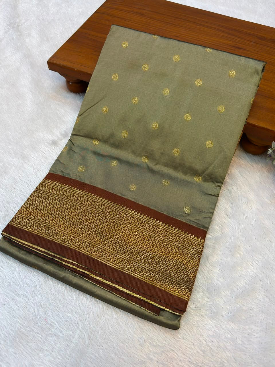 MP002 Maharani Paithani