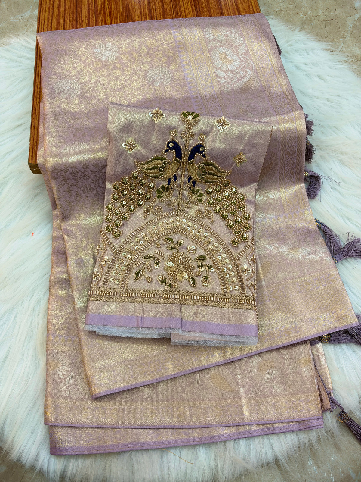DB009 Designer Banarasi Saree