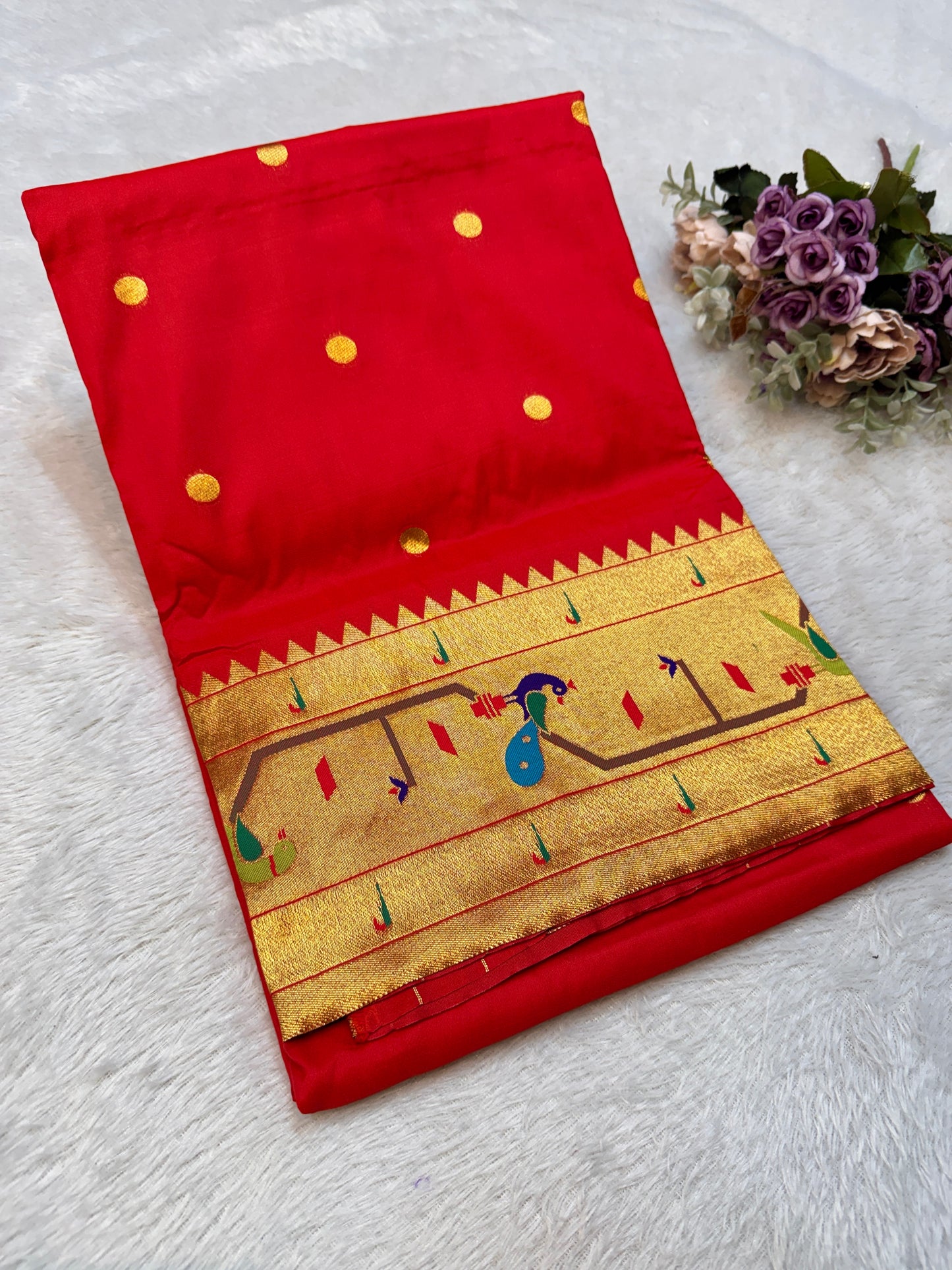 BK001  Brocade Mor Popat Paithani!