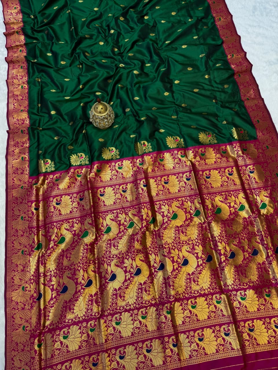 PS003 Peshwai Dagina Paithani!