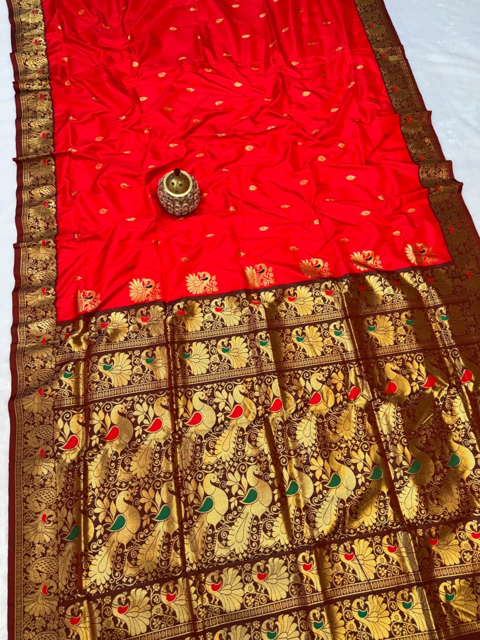 PS003 Peshwai Dagina Paithani!