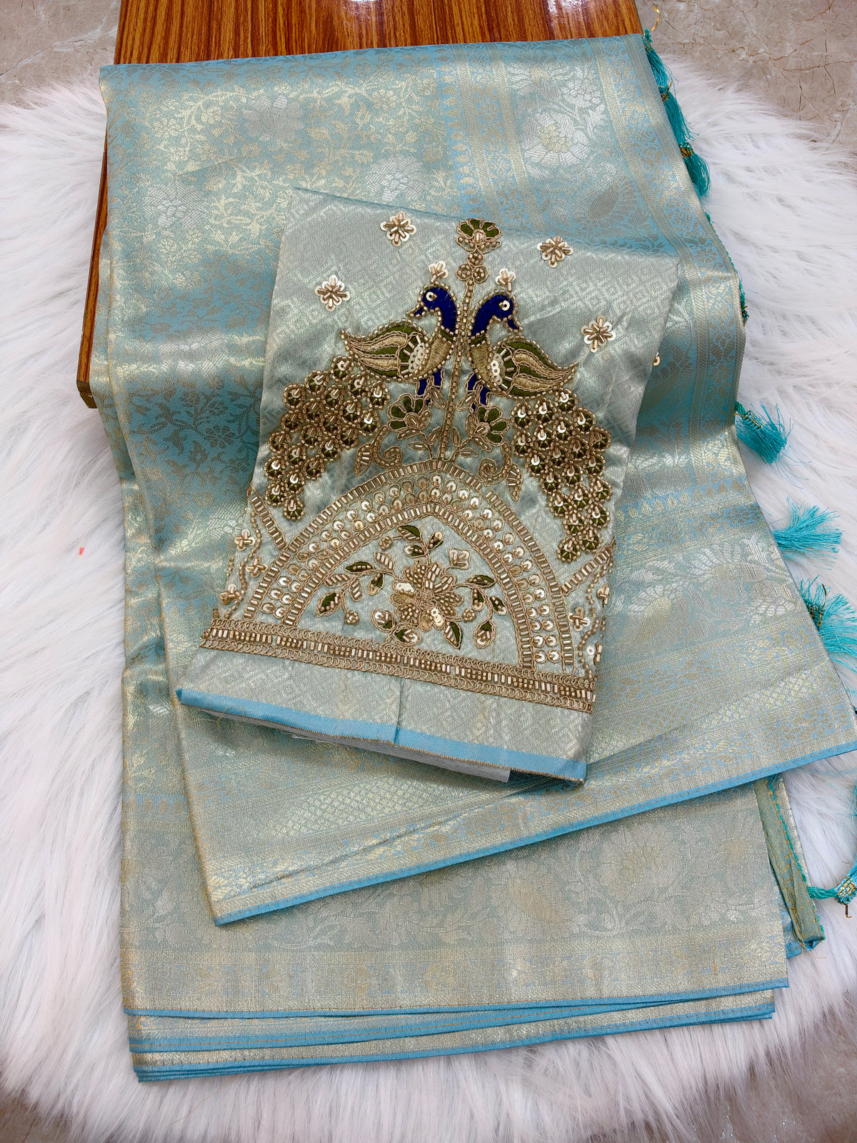 DB009 Designer Banarasi Saree