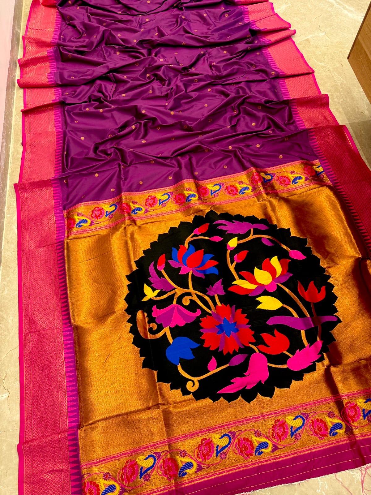 OFFER KADIYAL PAITHANI