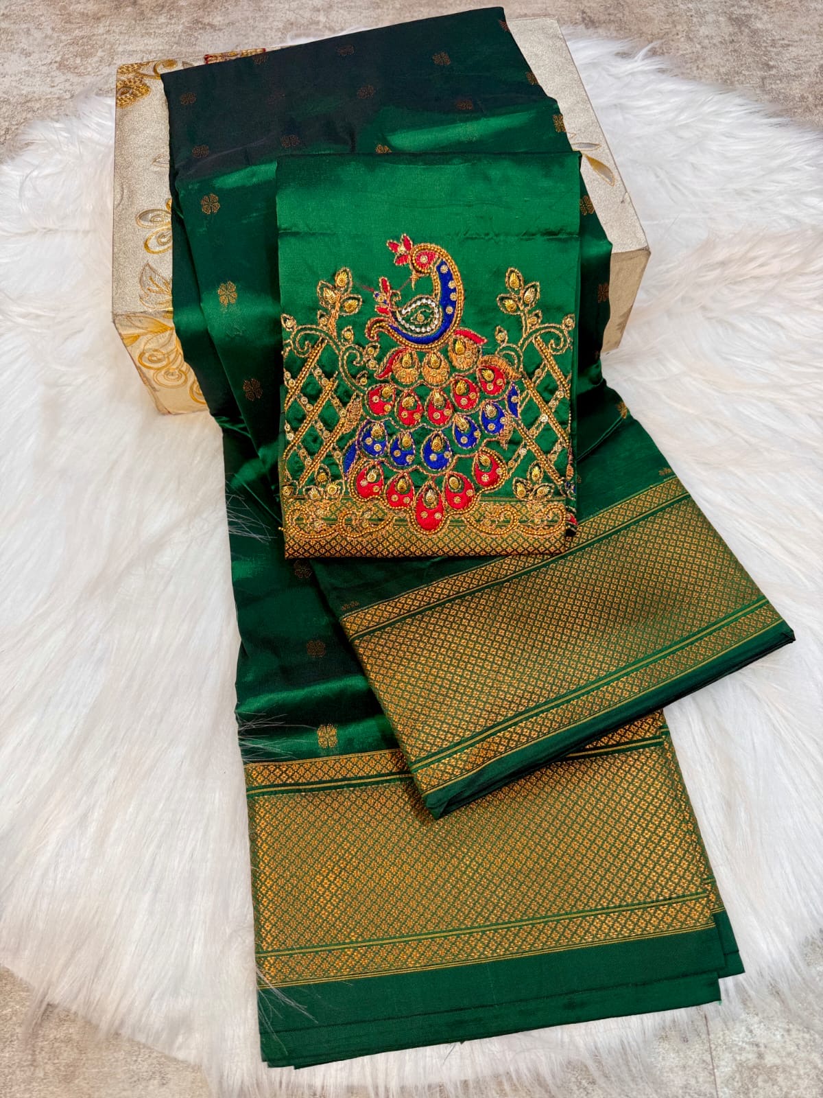 KL001 Kalanjali Paithani!