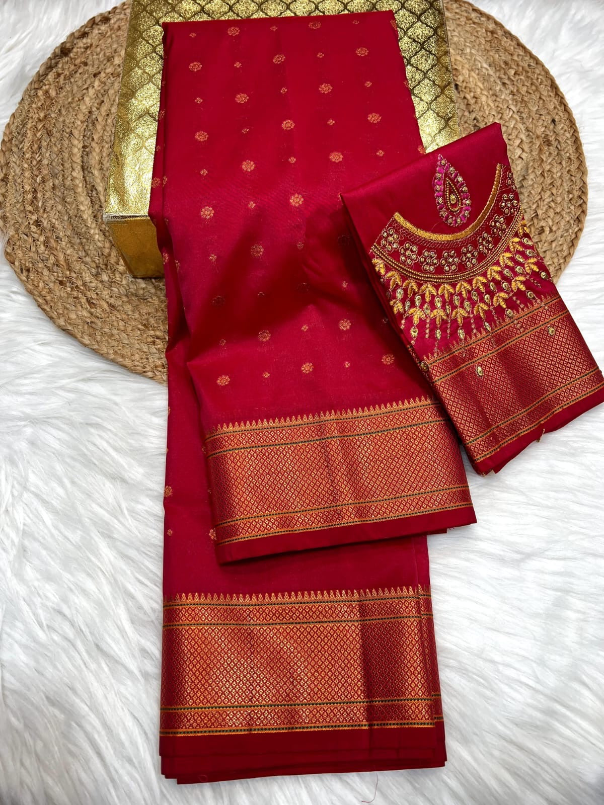 KL003 Trisha Kalanjali Paithani