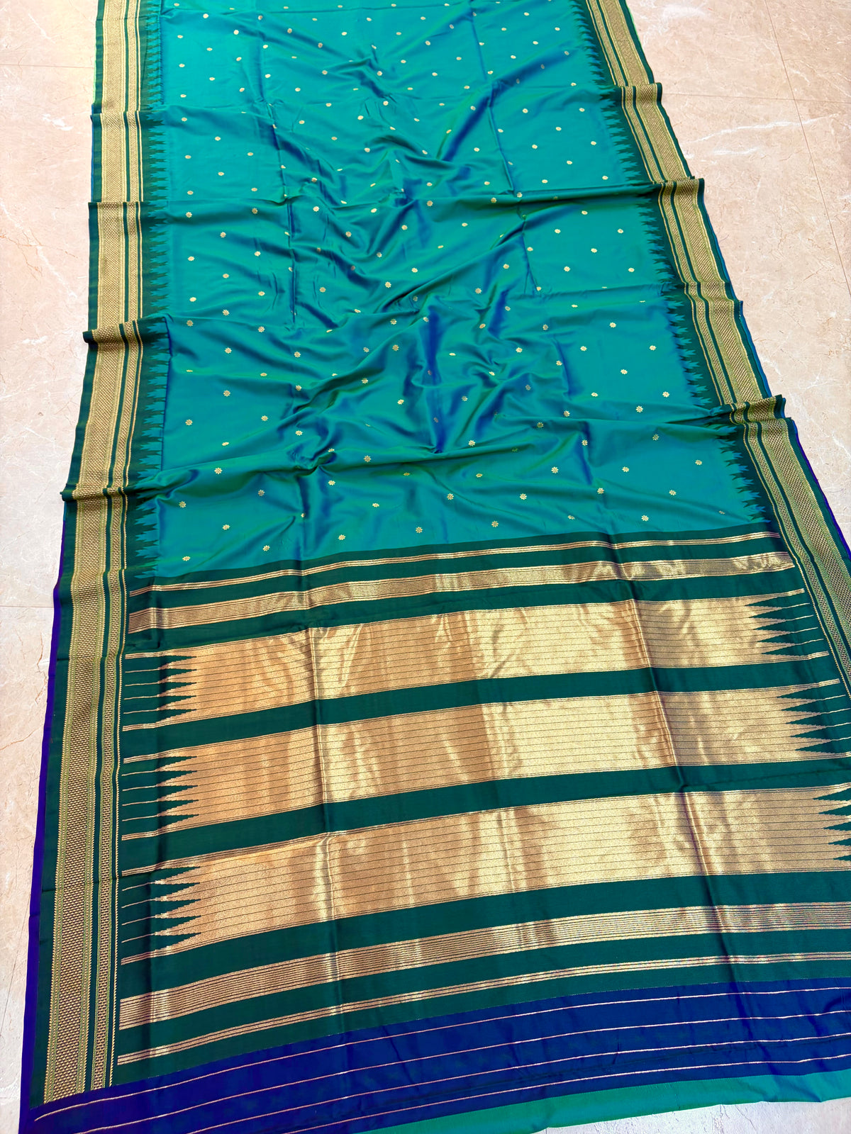 TS001 TRADITIONAL ERKAL SAREE