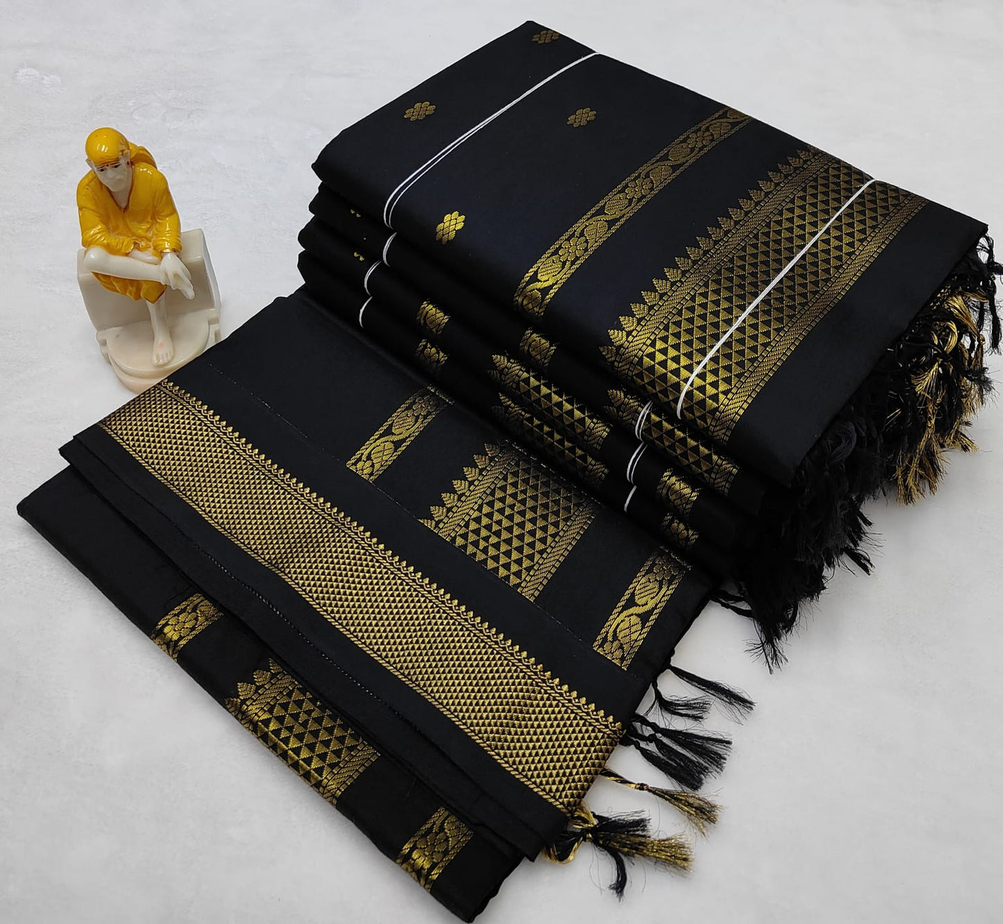 PG001 Pure Cotton Gadwal Saree!