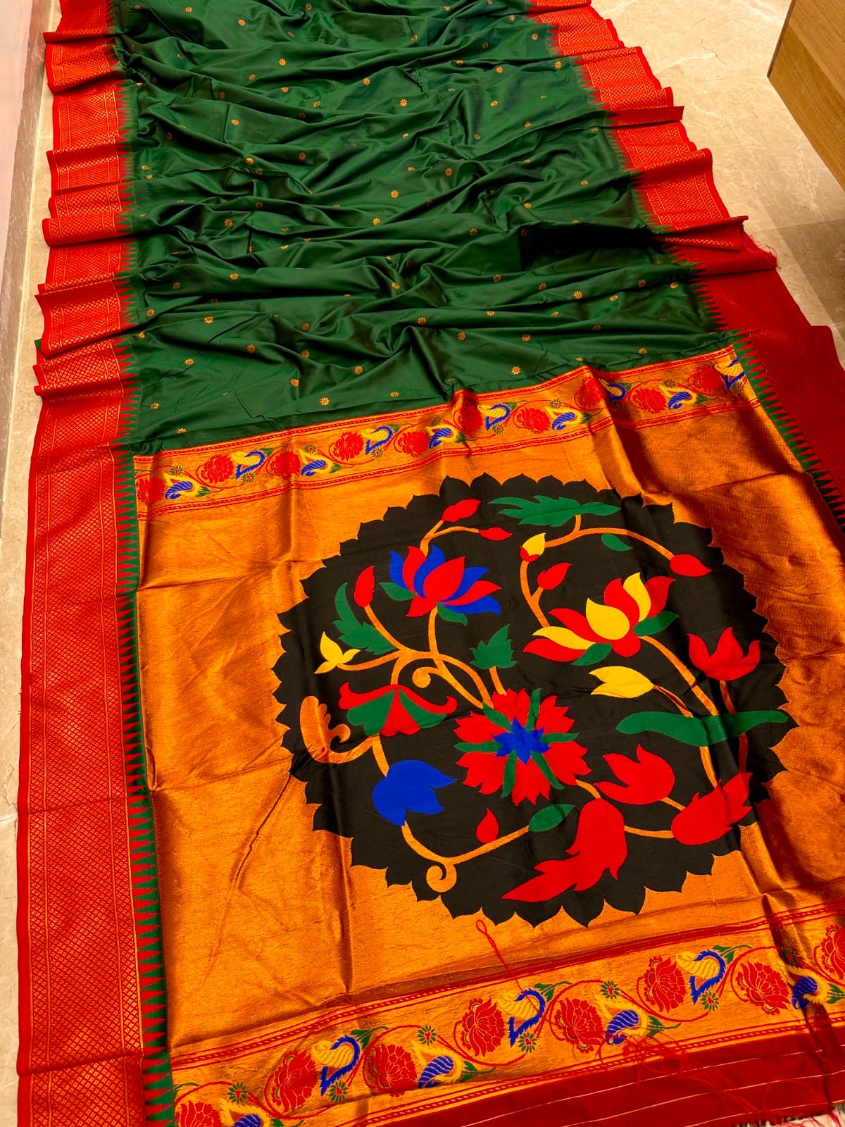 OFFER KADIYAL PAITHANI