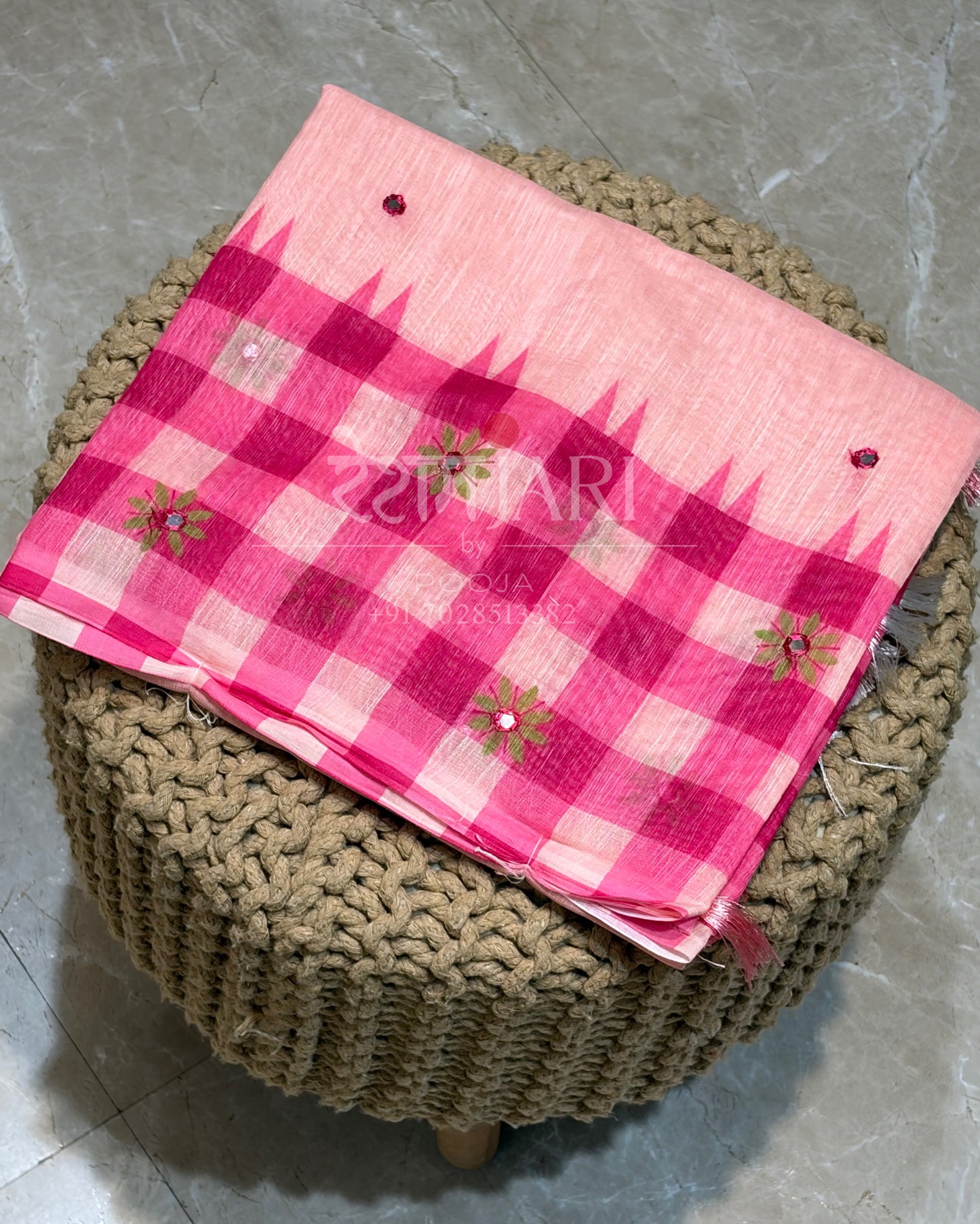 LT002 Chex Border Linen Cotton Saree!