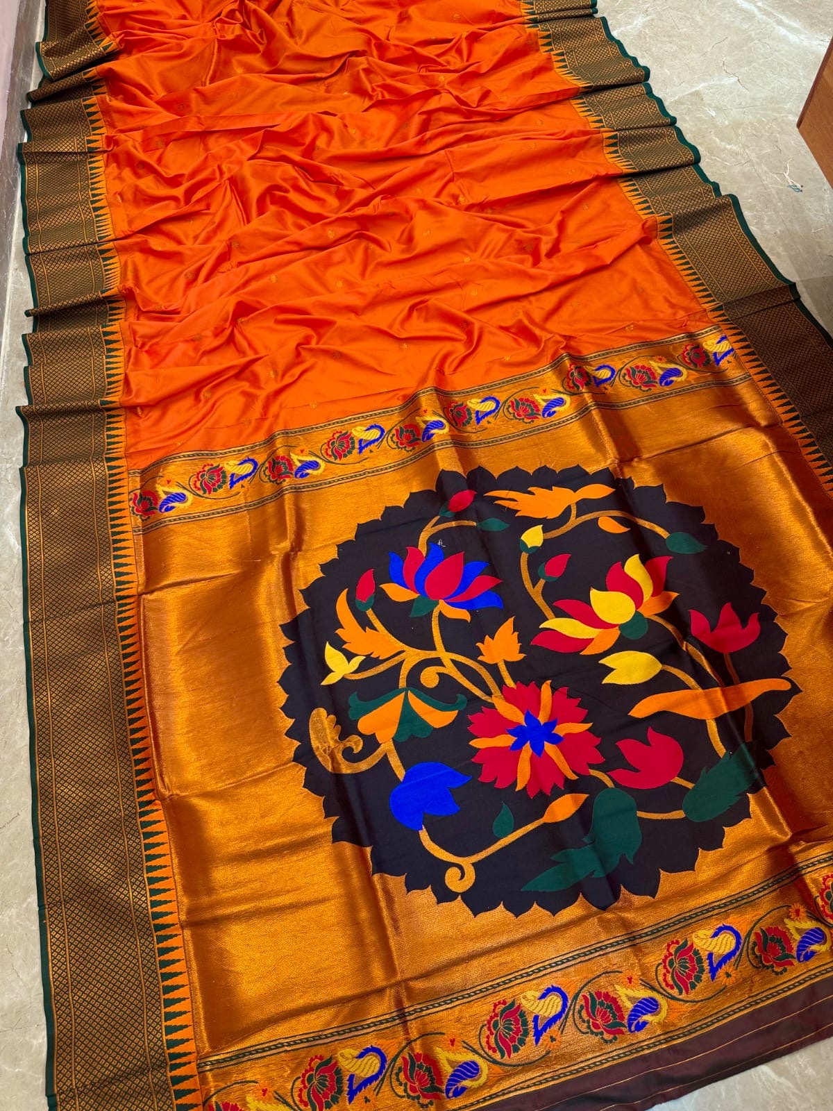 OFFER KADIYAL PAITHANI