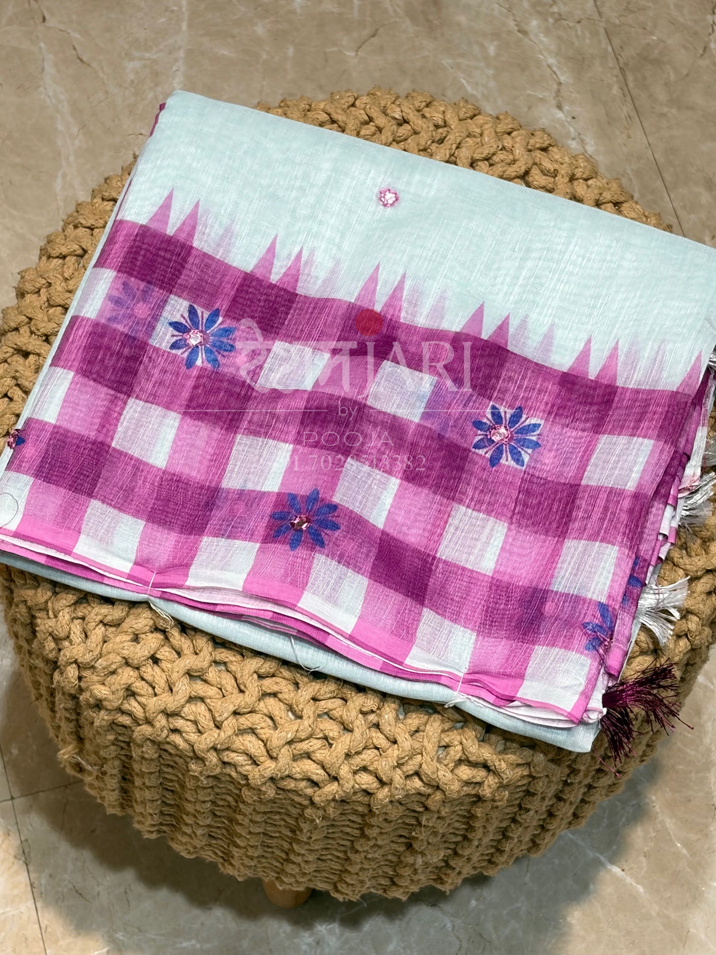 LT002 Chex Border Linen Cotton Saree!