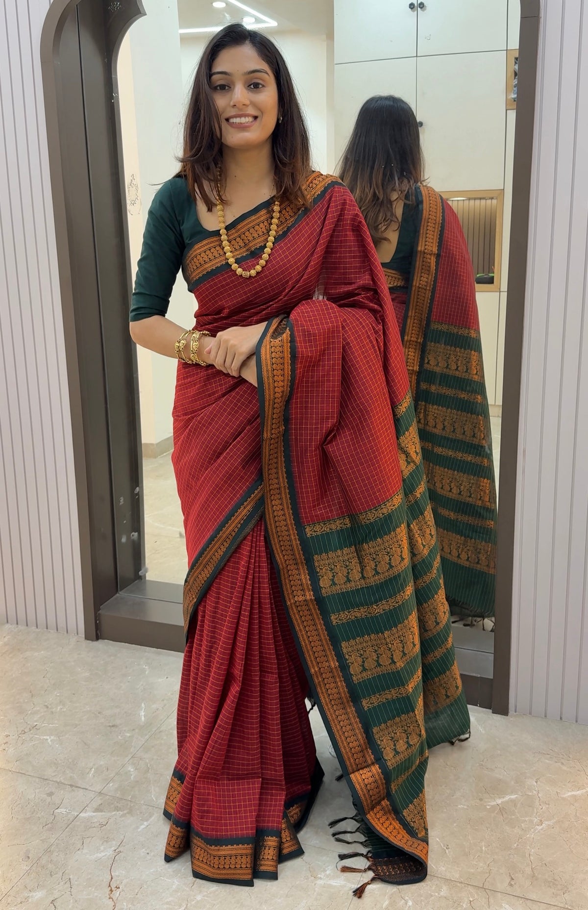 CG001 Chex Gadwal Saree